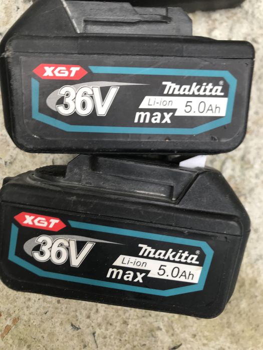 Акумулаторен ъглошлайф Макита с 2 батерий