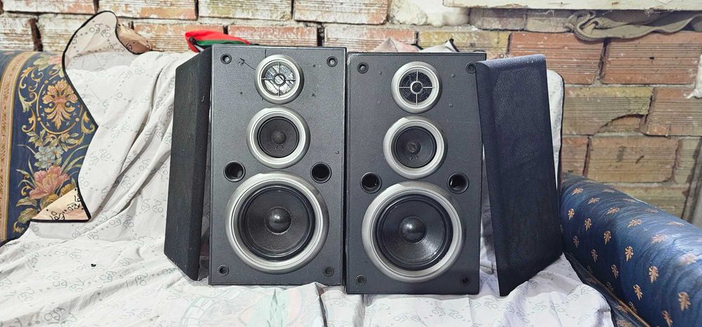 Усилвател,буфер и тонколони