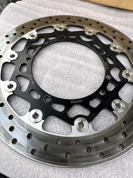 Спирачни дискове за Yzf-R6 Brembo Oro