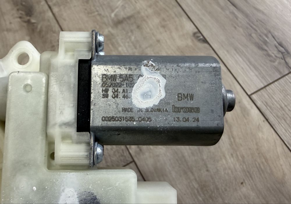 Motoras geam stanga fata Bmw 3  (G20-G21) [Fabr 2018-2025]