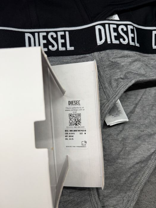 Diesel set 3 chiloti negru-bleumarin-grin marimea M noi originali