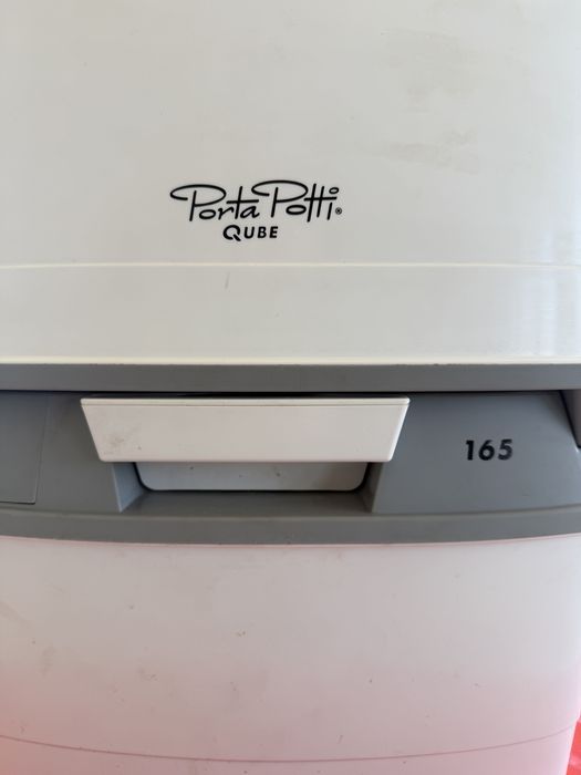 Toaletă portabilă Thetford Porta Potti Qube 165