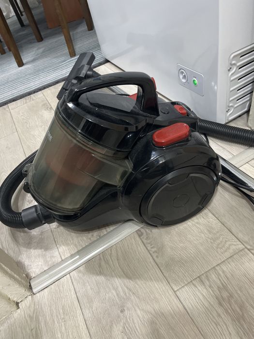Продам пылесос в хорошем состояние