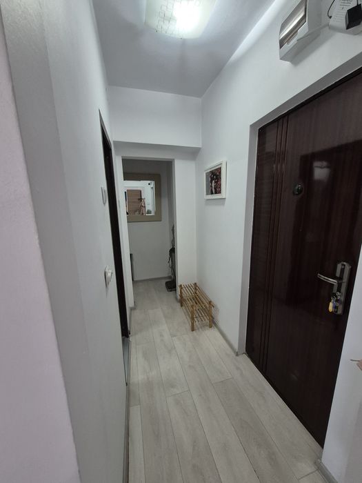 Închiriez apartament cu o camera ultracentral