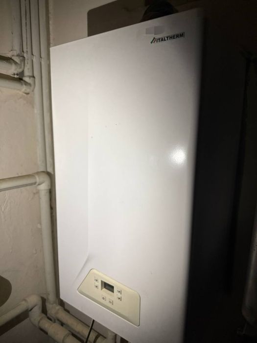 Продается котлы б/у 1 месяц пользовались от24 и выще