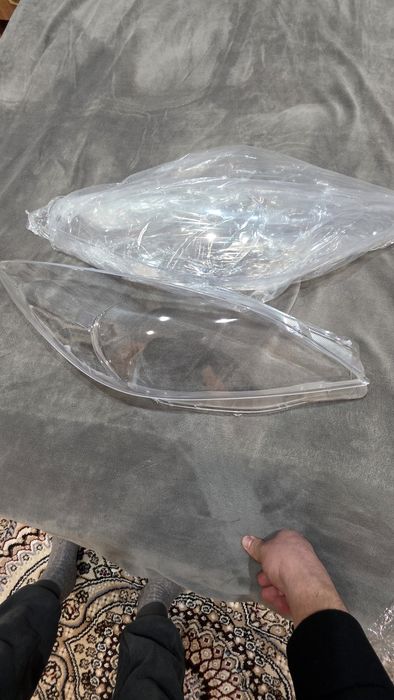 Стёкла на фары мазда3 2011,би лэды