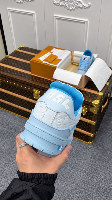 Adidasi LV baby blue, full box, saculet, certificay