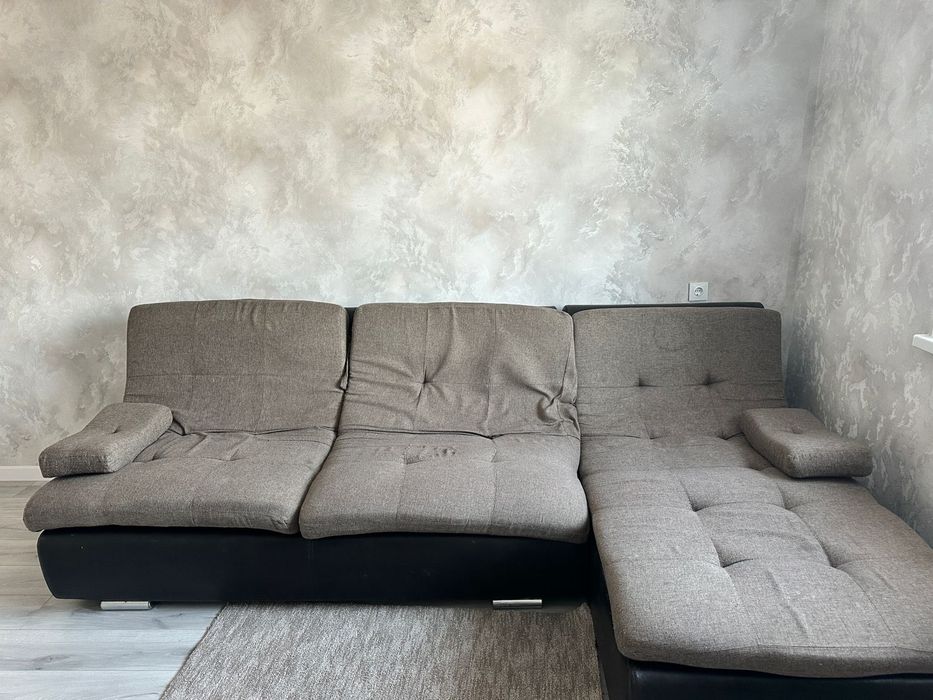 Продам диван пума