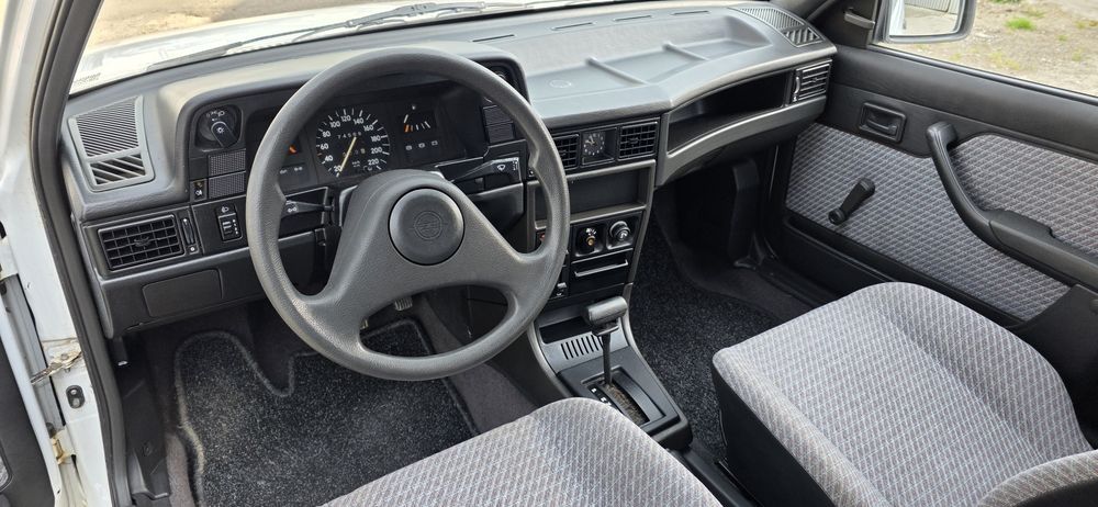 Opel Kadett Automaitic 1.6 Benzina 1990 76.000 km Realii