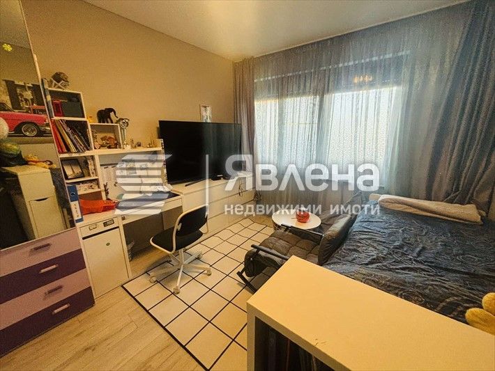 Продава се Четиристаен апартамент в Варна, Виница - 86 кв.м за 2123 €/кв.м - Снимка #11