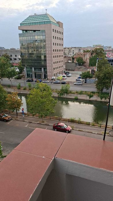 Garsoniera de inchiriat, Splaiul Unirii, Camera de Comert