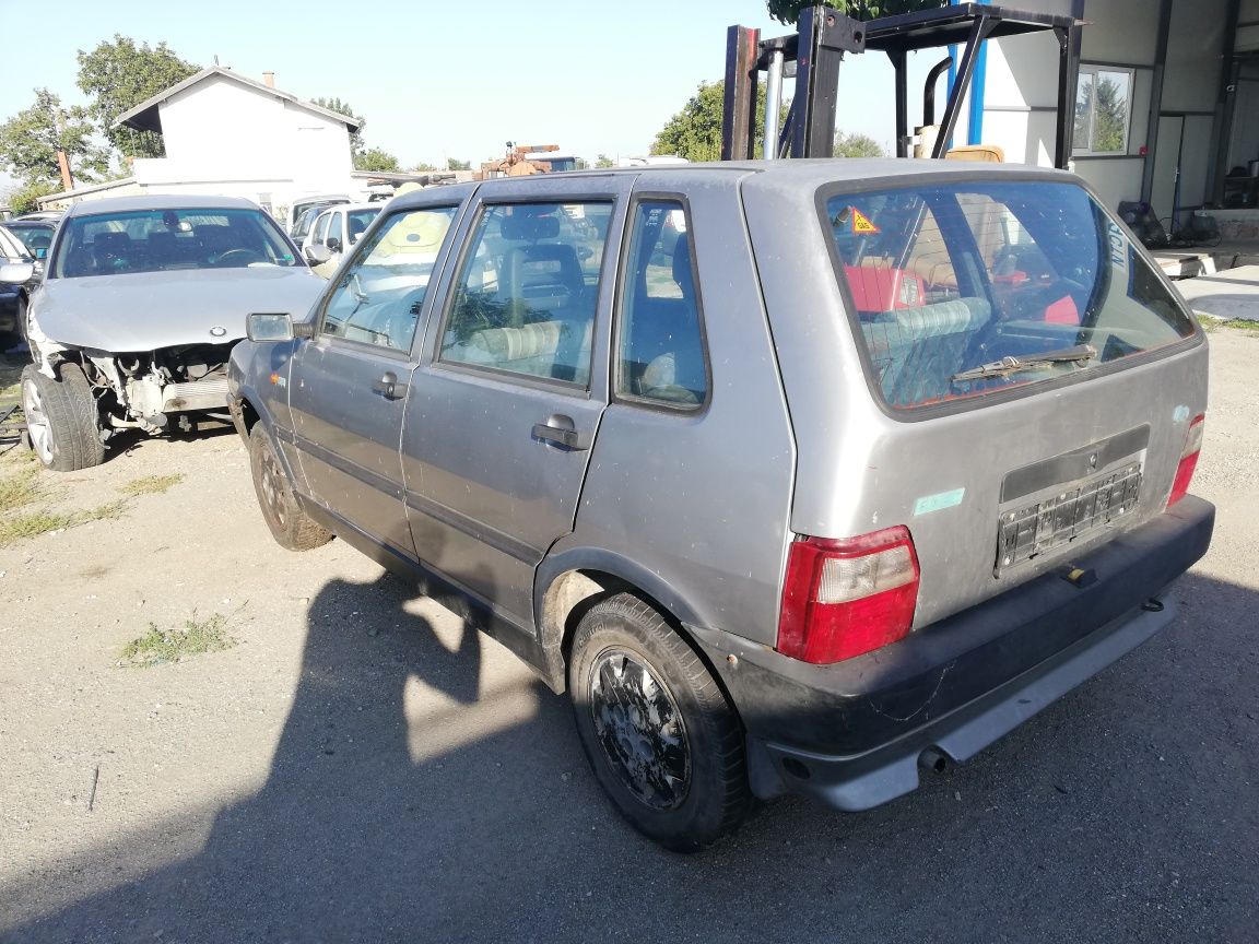 Фиат уно/Fiat uno 60 к.с на части с. Окоп • OLX.bg