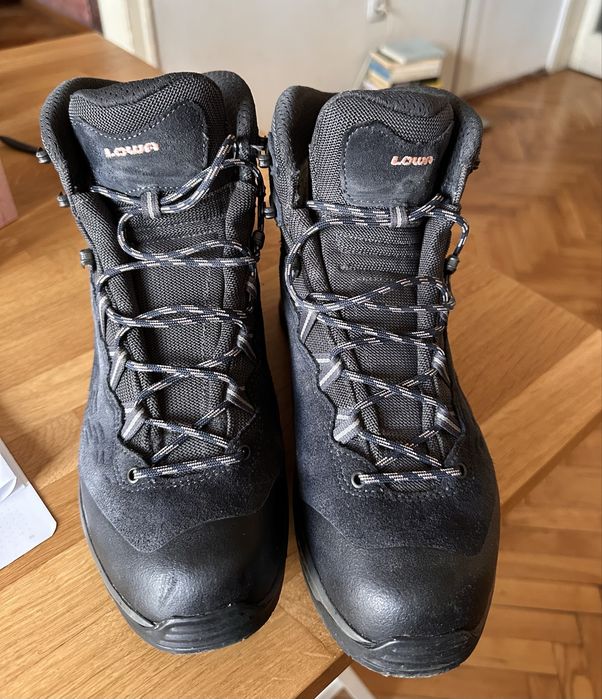 Планински зимни обувки Lowa