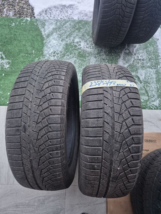 Vând cauciucuri 235/55/18 M+S 2buc imp Germania