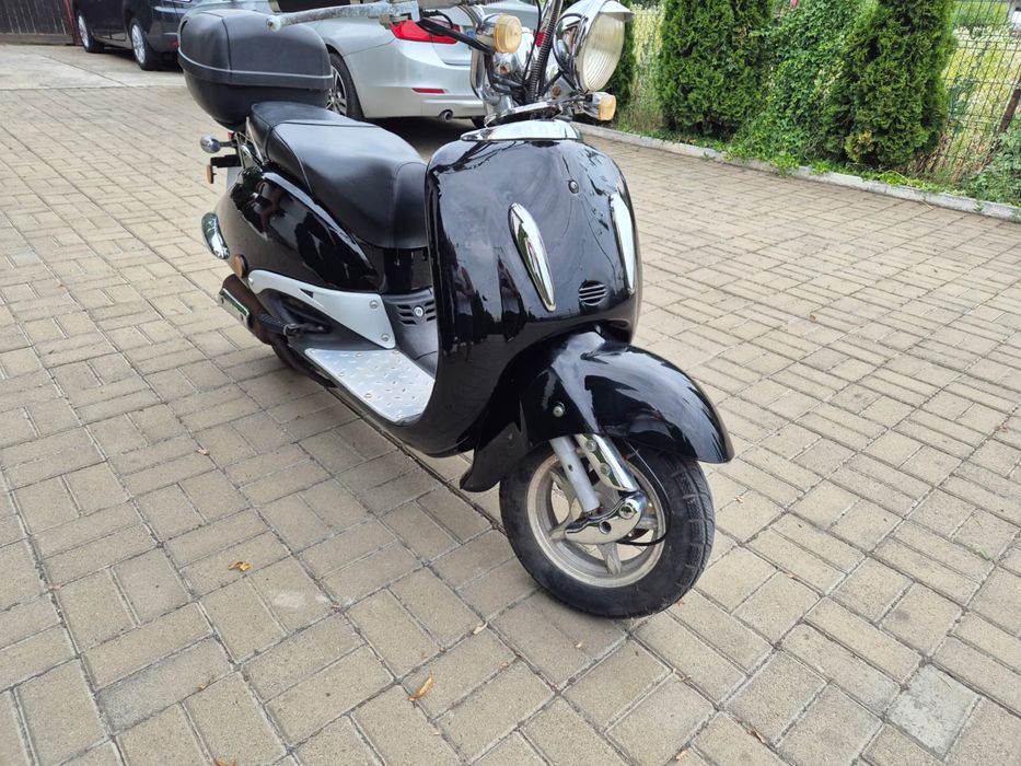 Scuter 50 cp an km putini