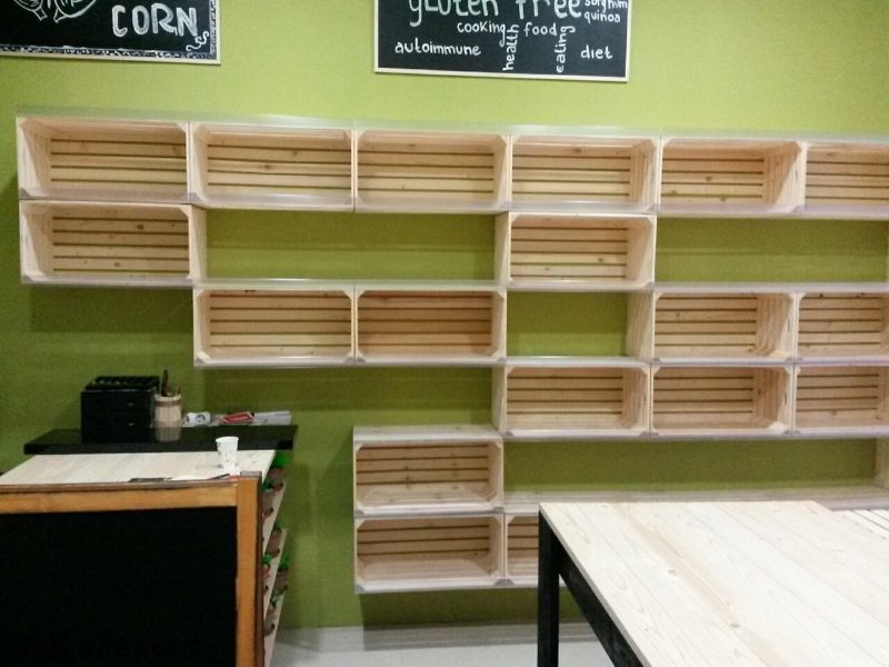 Обзавеждане за био магазин тип палети и щайги