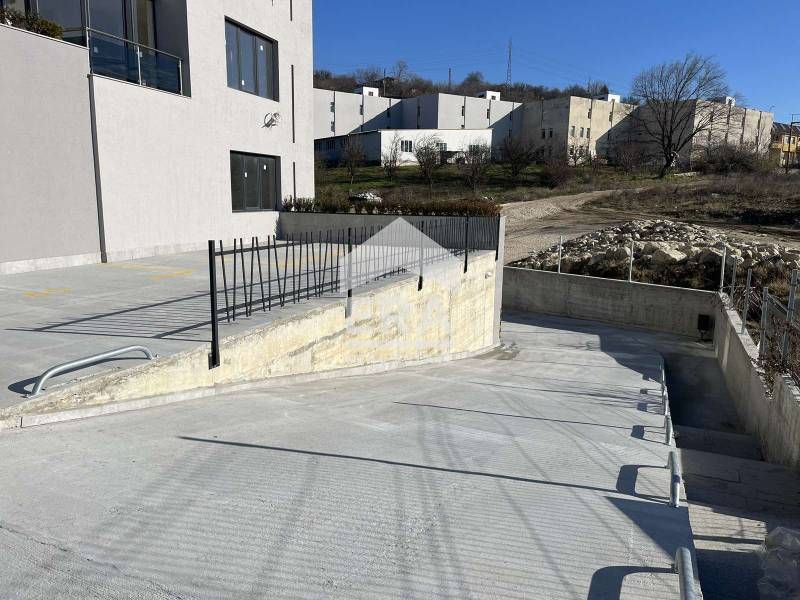 Продава се Гараж / Паркомясто в Варна, Кайсиева градина - 13 кв.м за 1347 €/кв.м - Снимка #3