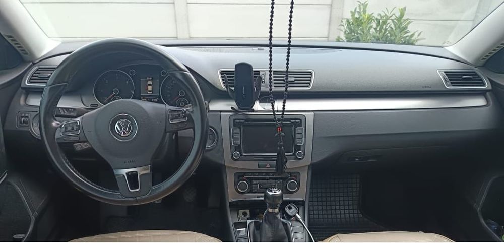 VOLKSWAGEN Passat 2011 — imagine 4
