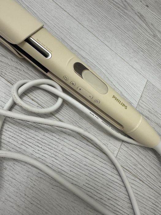 Преса за коса Philips