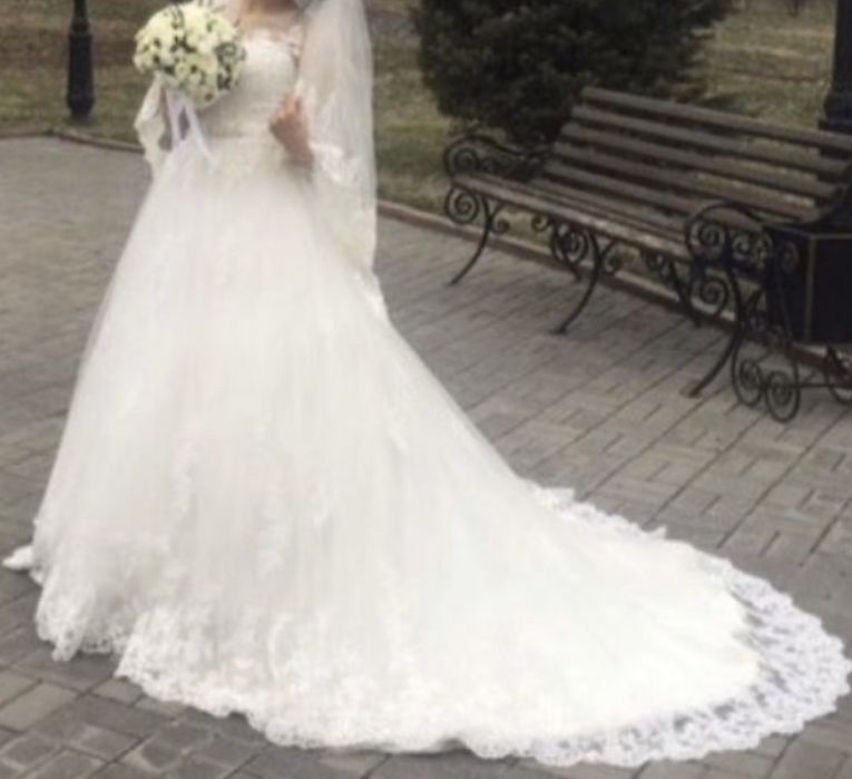 Свадебное платье