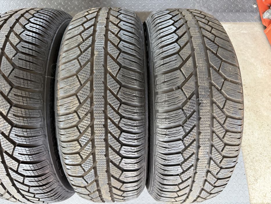4бр. ОТЛИЧНИ Зимни Гуми С Борд 215/65R/16 -SEMPERIT- DOT:4020- 7.9мм.+6.9мм.