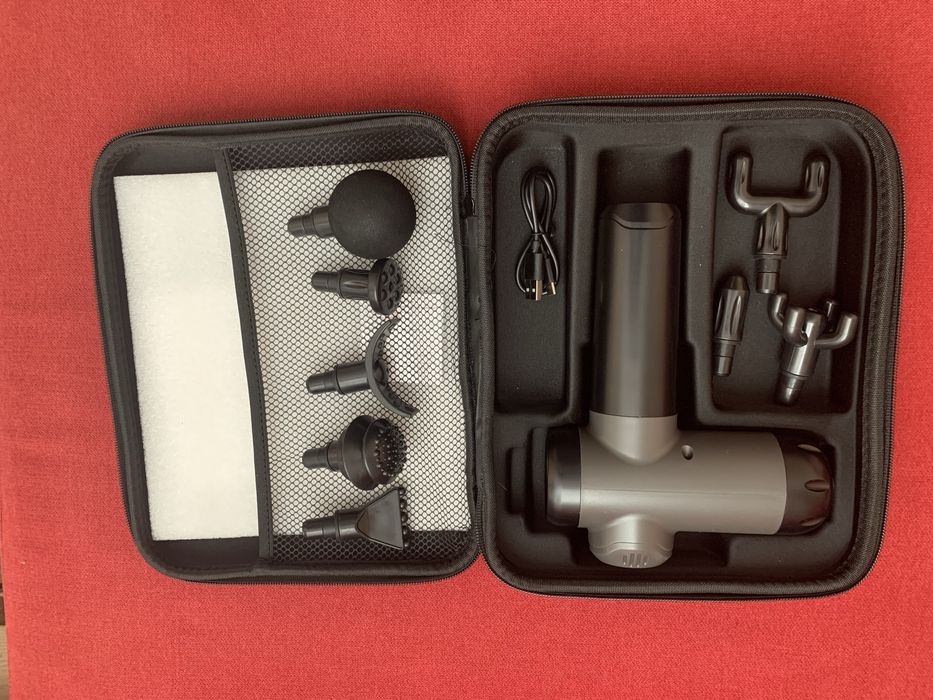 Пистолет за масаж с 99 нива  USB зареждане LED екран 8 придставки