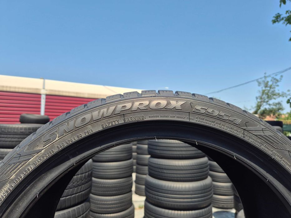 2 Anvelope M+S IARNA - 245/35/18 92V - TOYO - APP NOI - DOT 2020 !