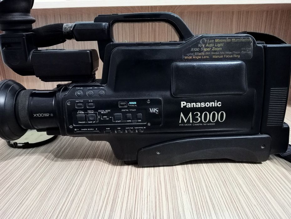 Купить Видеокамера Panasonic HC-X2 в интернет-магазине вторсырье-м.рф