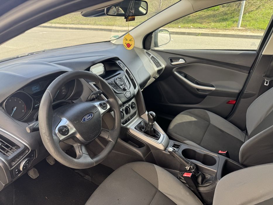 Ford focus  1.6 benzina
