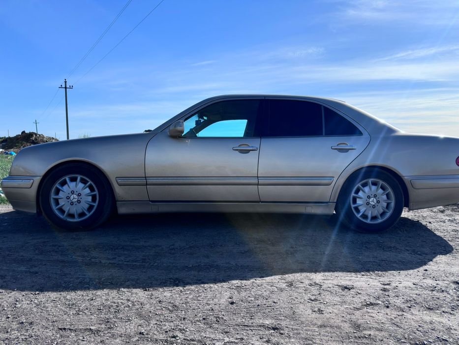 Продаю Mercedes-benz W210 E320