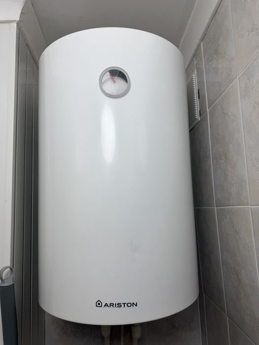 Продам водоногреватель 80 лтиров