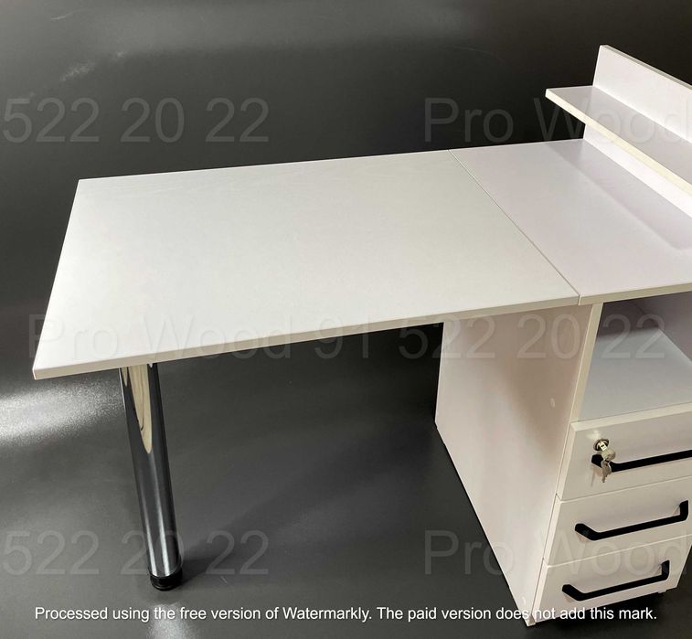 Маникюрный складной стол, Мебель для салона. От производителья