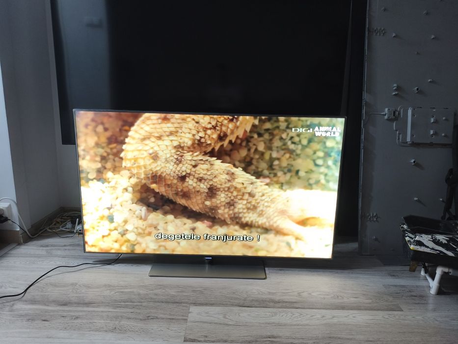 Vând TV Samsung 55