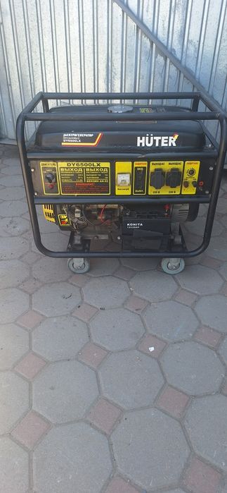 Бензогенератор Huter 6,5 квт на 220 вт