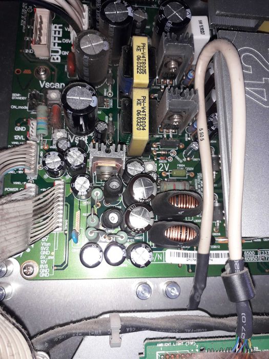 Tv plasmă Philips 107 cm model 42PF3320/10 defect