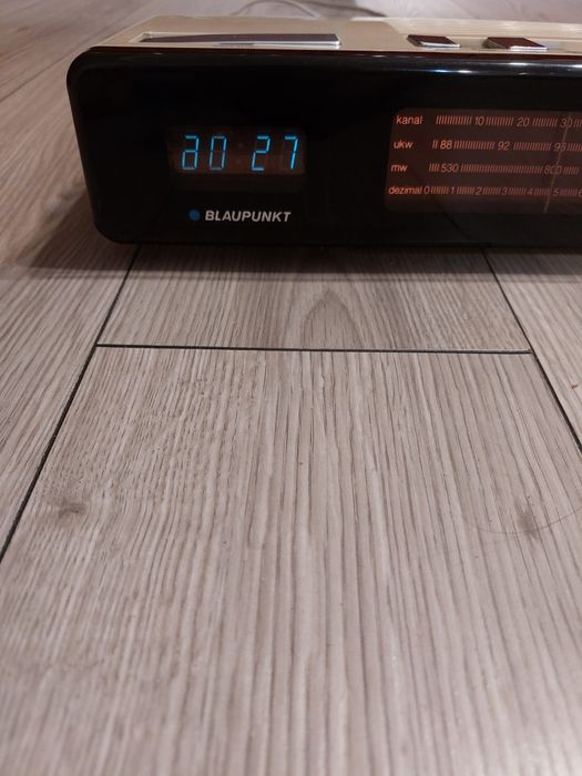 Vand Radio cu Ceas Blaupunkt mega clock Rams Flip 200