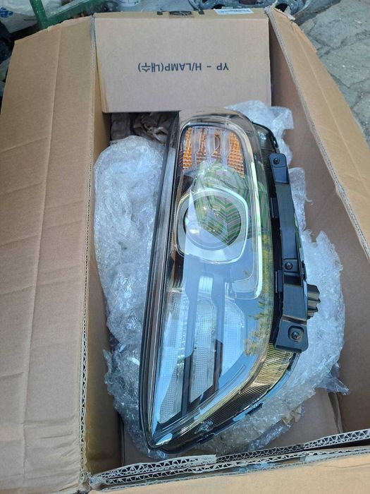 Ляв Фар KIA STONIC Оригинален Нов