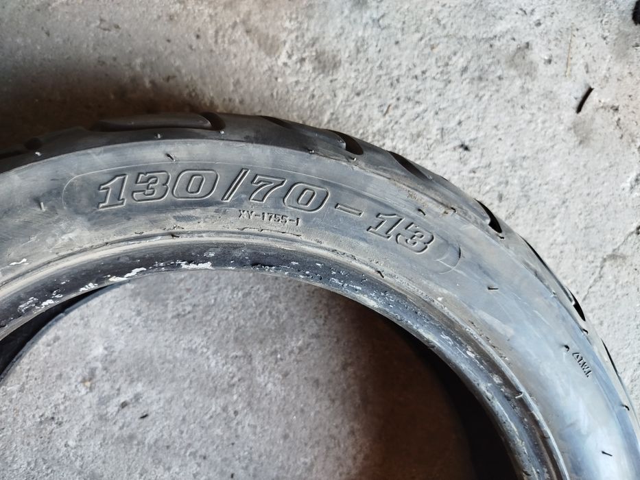 Продам резину на скутер