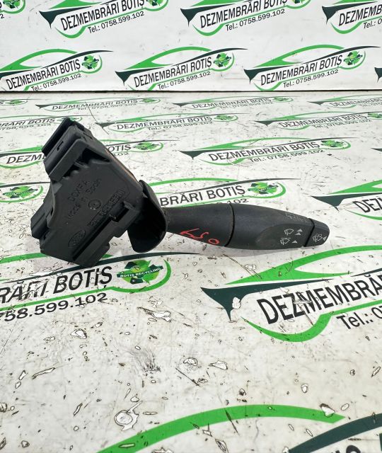 Maneta stergatoare parbriz si luneta 98 AG 17A553 CB Ford Focus prima