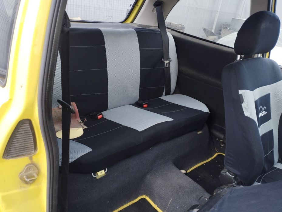 Продавам автомобила