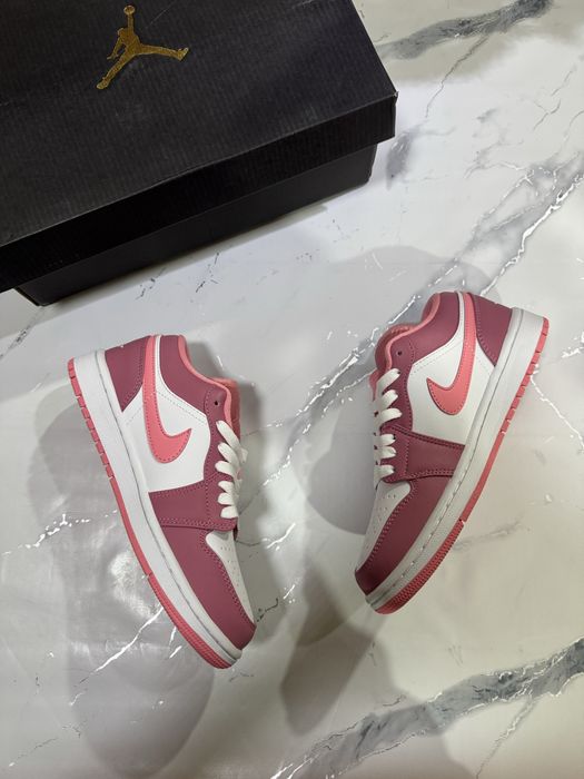 Jordan 1 low pink