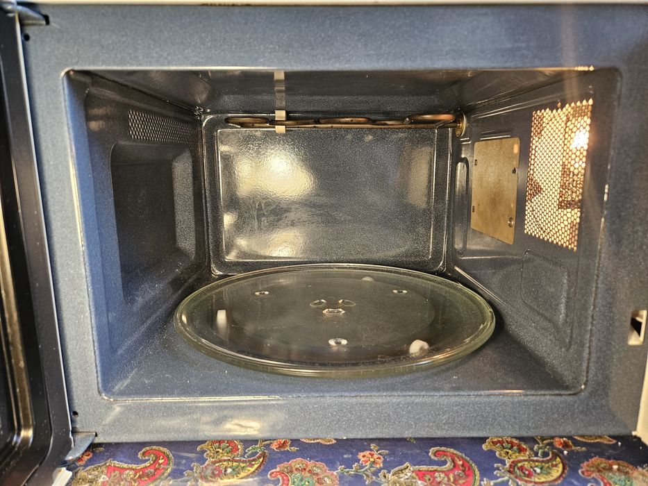 Продам микроволновку Самсунг