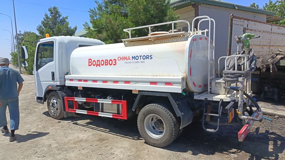 Howo вода воз 5.5тон