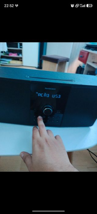 Vind radio cu CD, USB, AUX, BT.