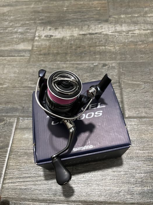 Shimano Miravel c2000s
