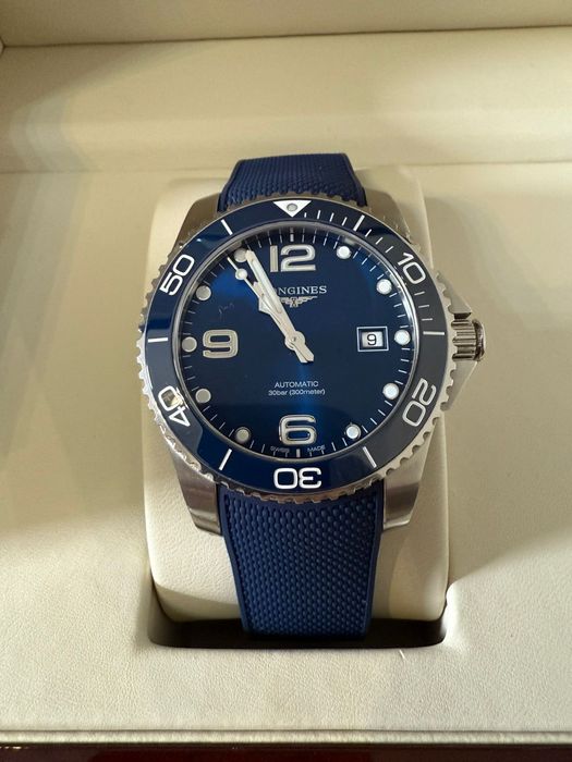 Часы Longines швейцарские.