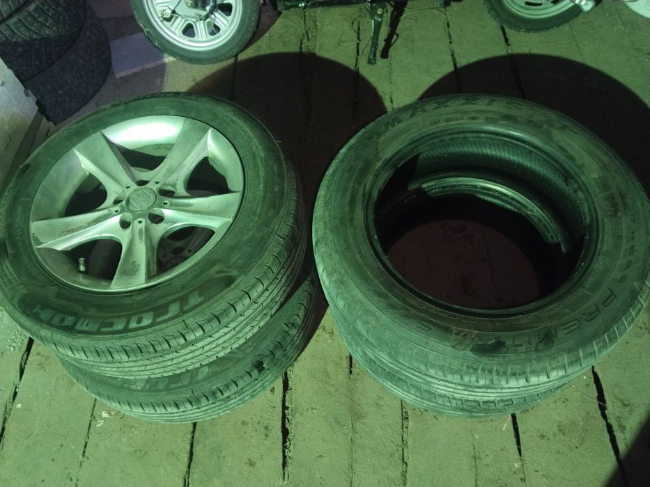 Продам шины r15 195/65