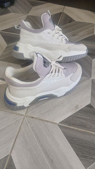 Кроссовки 39 размер