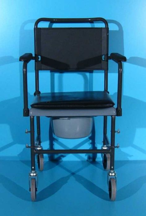 Scaun cu WC (toaleta) Invacare - fara suporti picioare