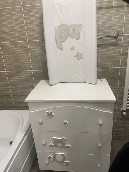 Vand masa de infasat cu vanita